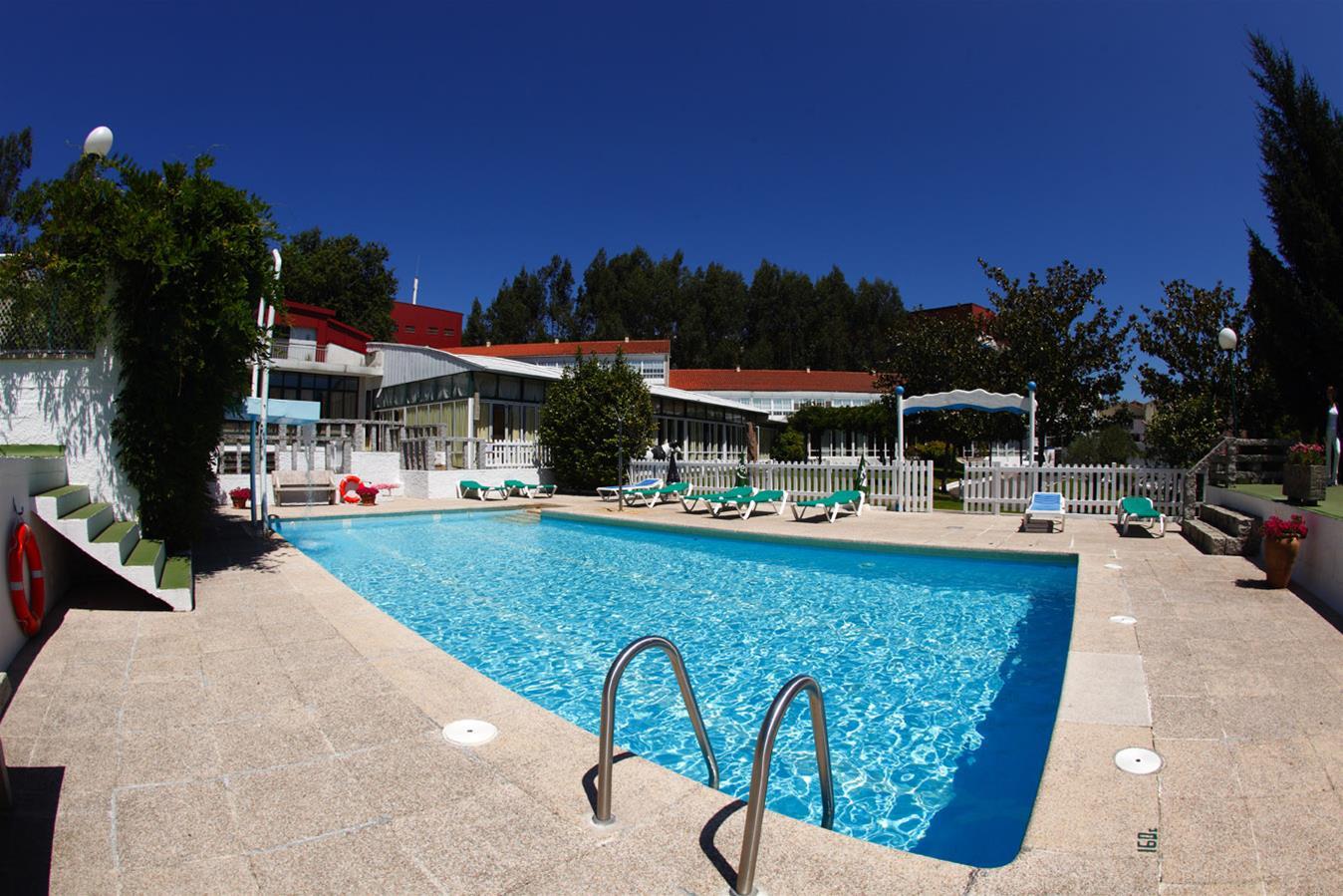Pension Compostela Inn Cacheiras Екстериор снимка